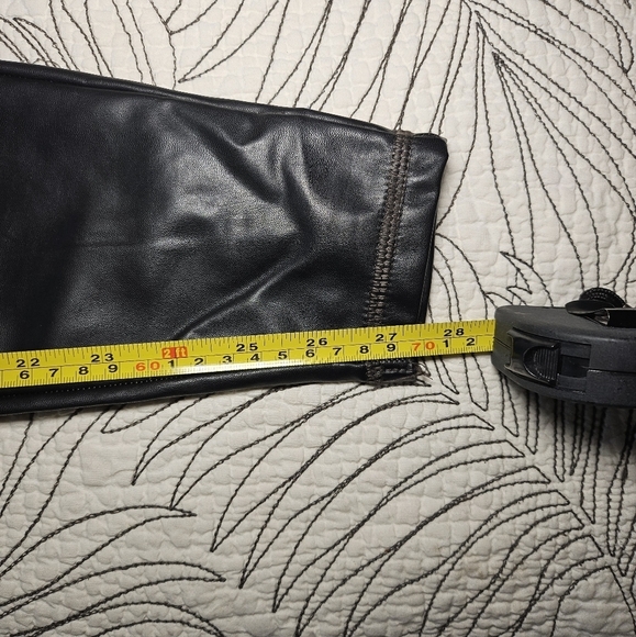 EUC Athleta All Over Gleam Tight Faux Leather Leggings Tight Black Xsmall - Picture 12 of 13